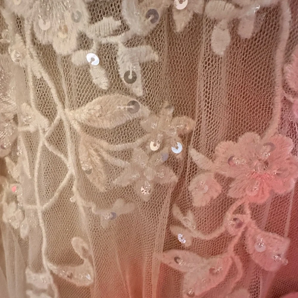 size 10 Enchanting by Mon Cheri Professionally dry cleaned in box. - Picture 4 of 10